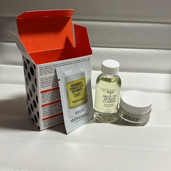 Youth To The People Cleanse & Hydrate Skincare - Picture 3 of 4